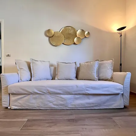 Luxury 11 * Μπάρι