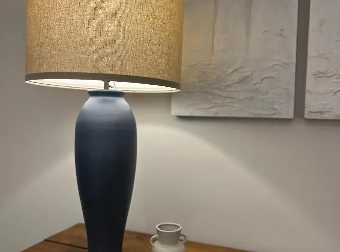 Luxury 11 アパート バーリ